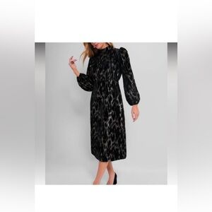 NWOT Tuckernuck Pomander Place BLACK & GOLD Velvet burnout Samantha dress SIZE 4
